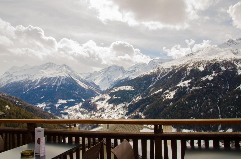 Hotel Le Grand Chalet Favre Saint-Luc Exteriör bild